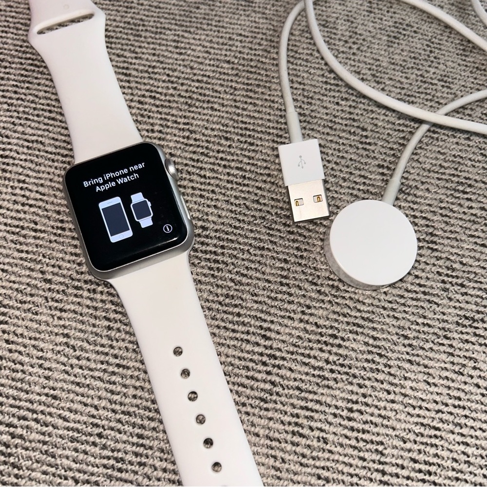 Apple Smartwatch - Silver and White